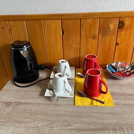 Manoir De La Gravette, Maison & Table D'Hotes มงโตบ็อง ภายนอก รูปภาพ