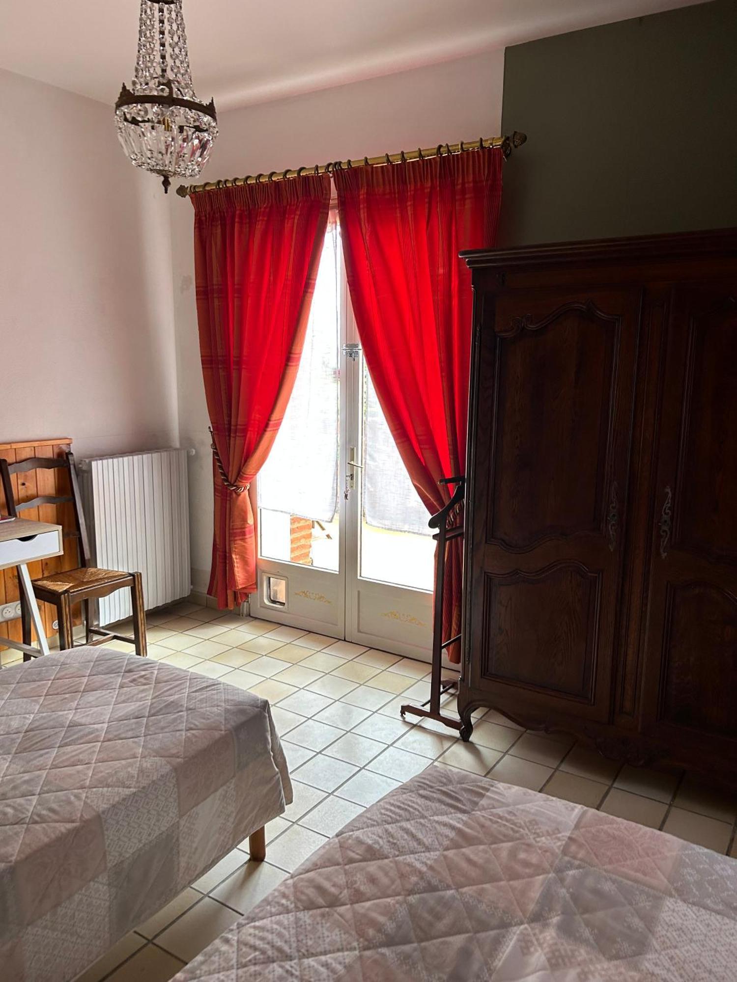 Manoir De La Gravette, Maison & Table D'Hotes มงโตบ็อง ภายนอก รูปภาพ