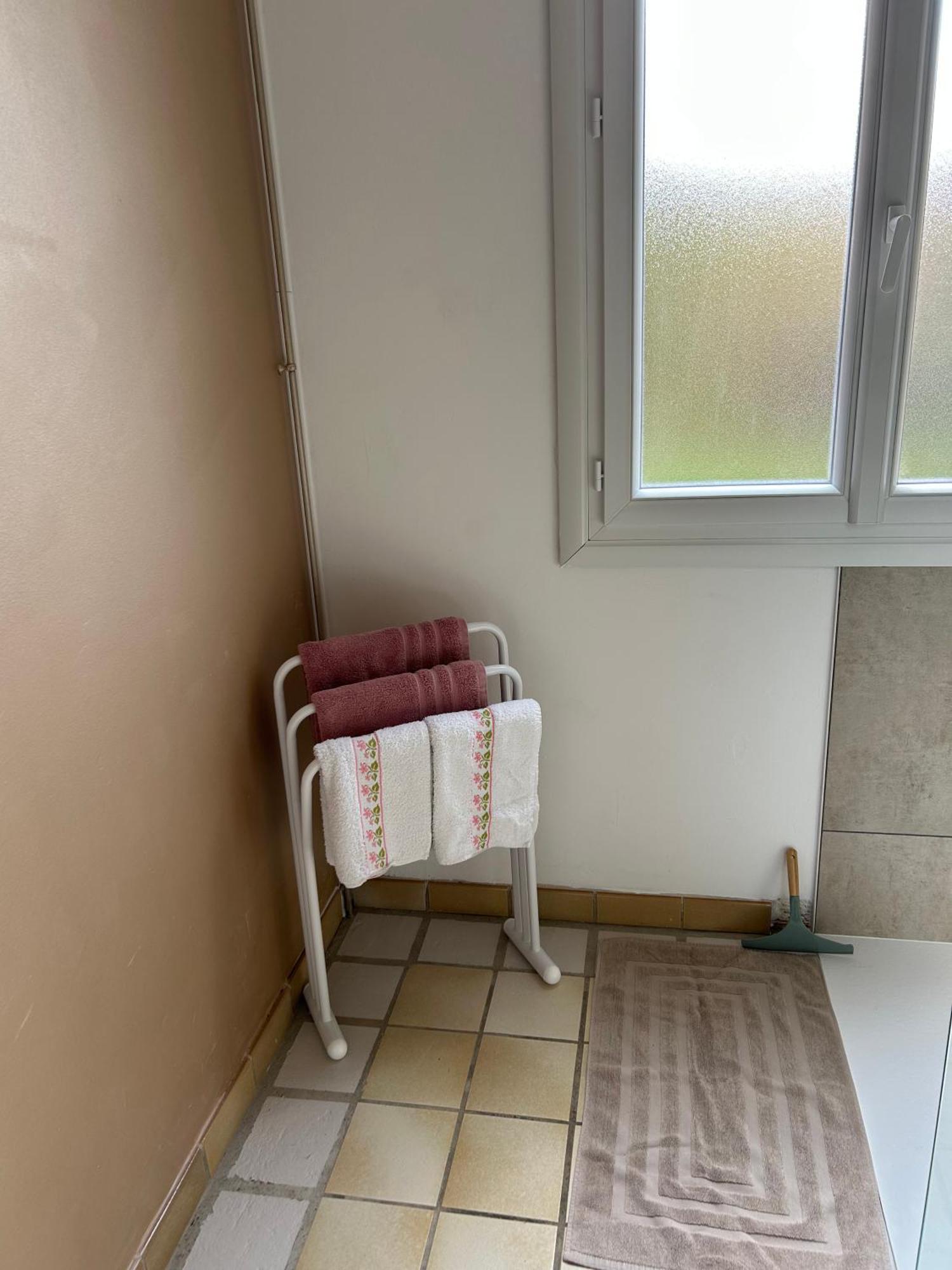 Manoir De La Gravette, Maison & Table D'Hotes มงโตบ็อง ภายนอก รูปภาพ