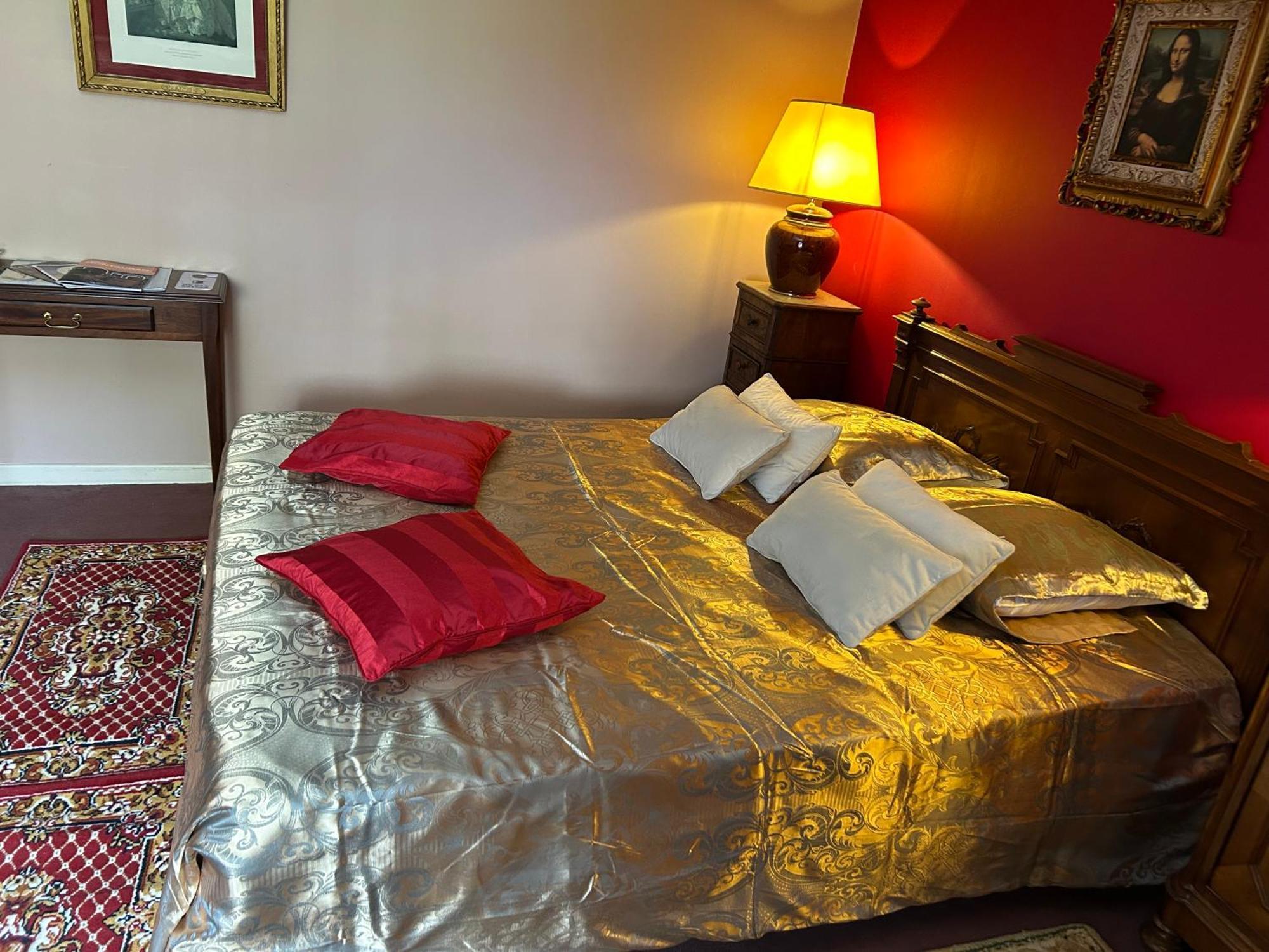 Manoir De La Gravette, Maison & Table D'Hotes มงโตบ็อง ภายนอก รูปภาพ