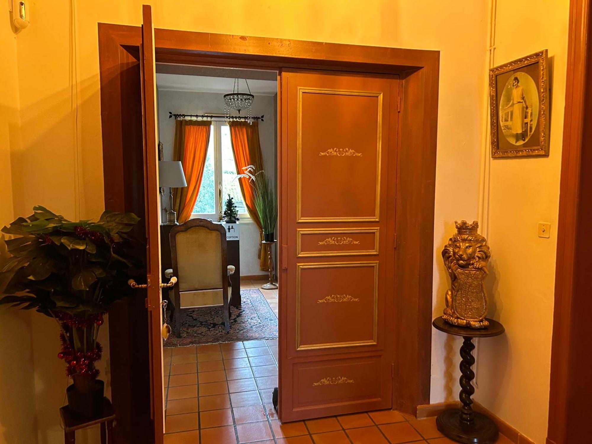 Manoir De La Gravette, Maison & Table D'Hotes มงโตบ็อง ภายนอก รูปภาพ